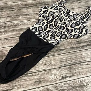 One piece bathing suit